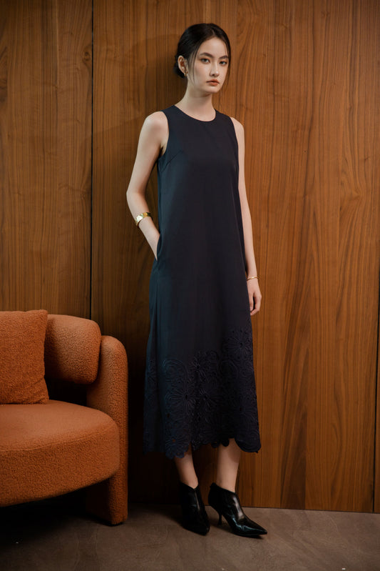 Petala Embroidery Sleeveless Dress (Navy)