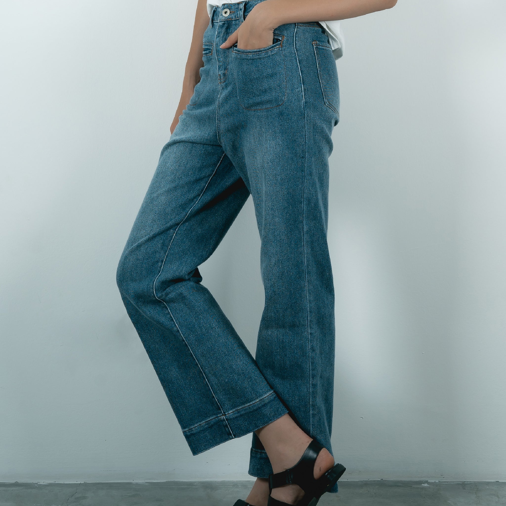 Hyeda Straight Cut Jeans (Denim)