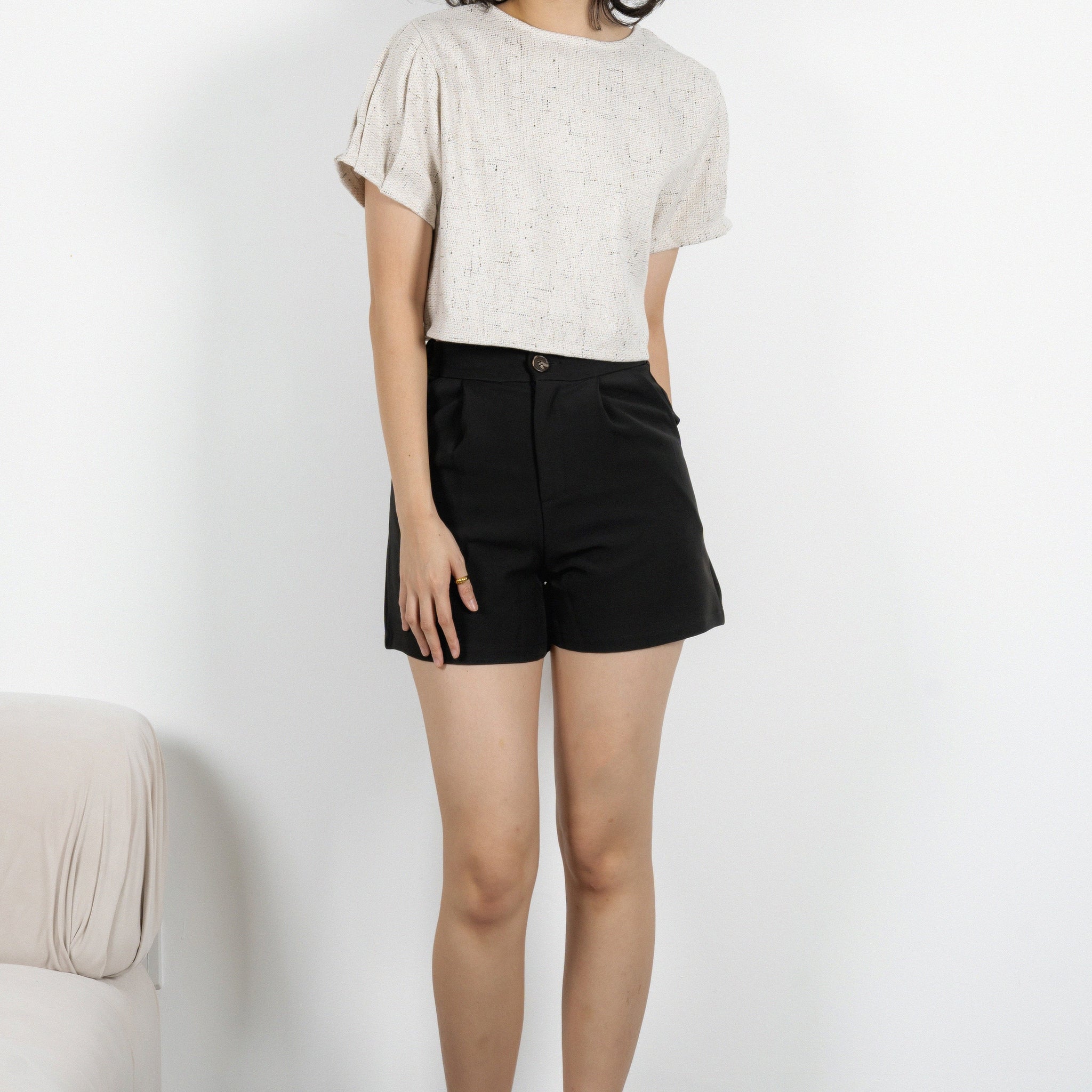 Yves Wide Legs Shorts (Black)