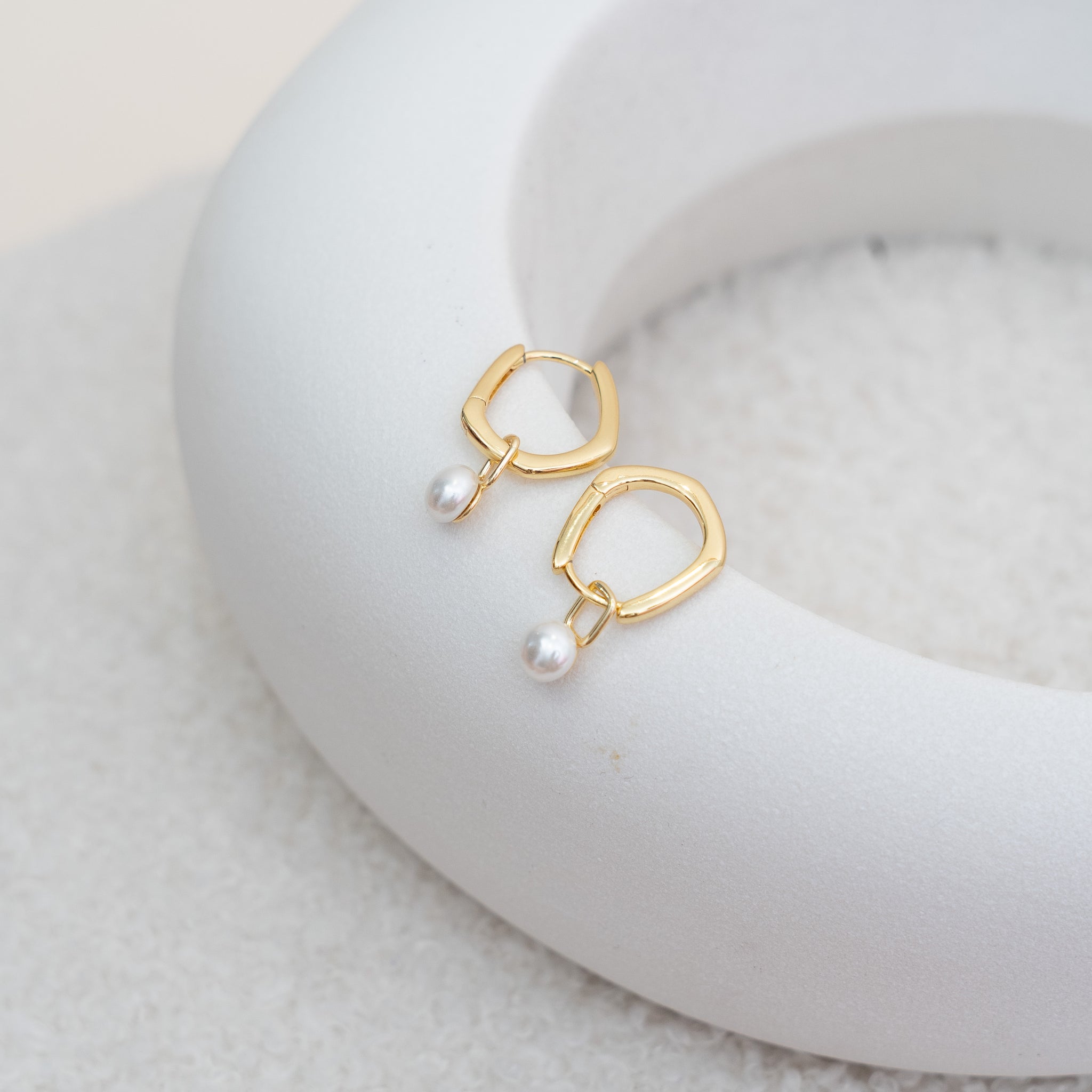 Pearl Dangle Hoops Earrings (Gold)