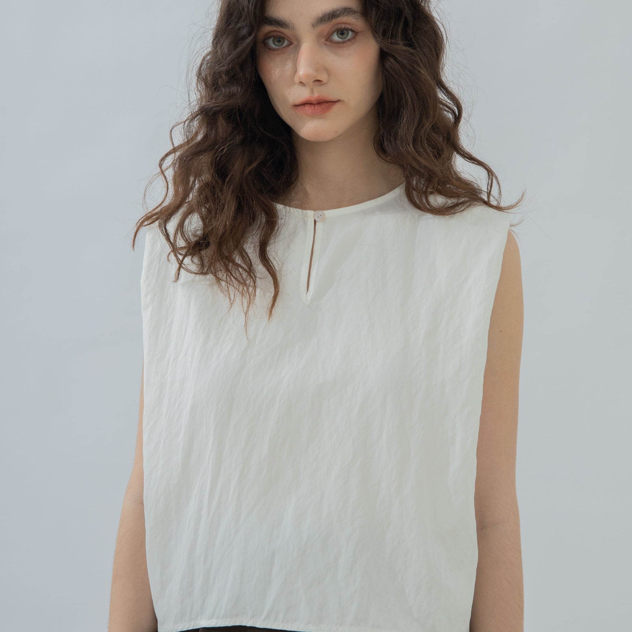 Two Way Sleeveless Shirt (White)