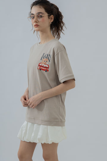 LULU On London Buss Embroidery Graphic Tee (Khaki Grey)