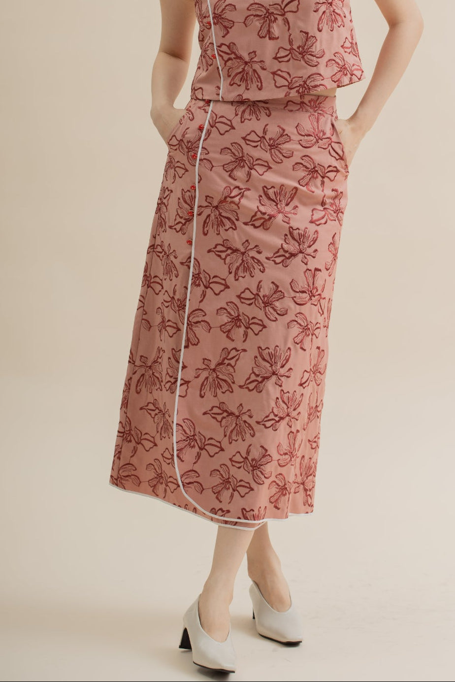 LingHua Embroidery Overlap Long Skirt (Pink)