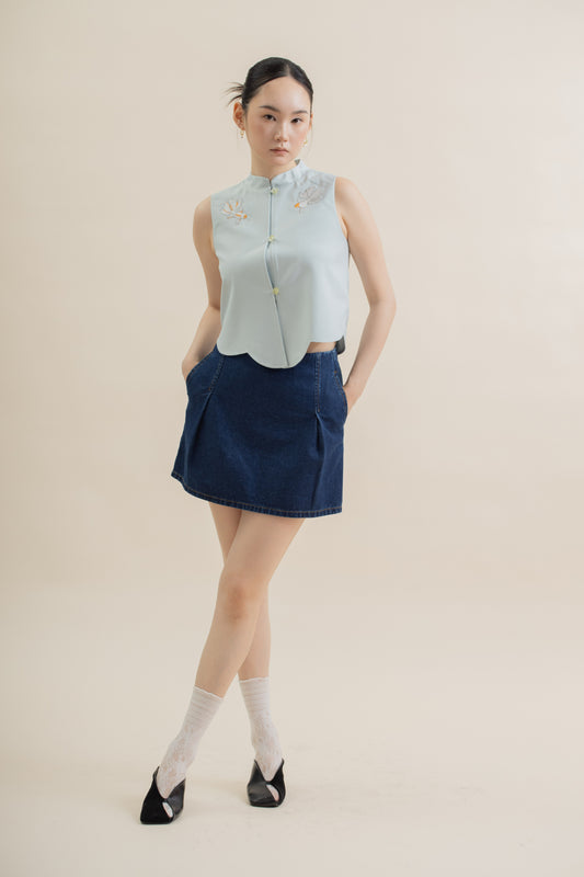Wide Pleated Denim Short Skirt (Dark Denim)