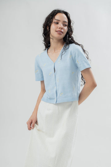 Caulie Floral Embroidery Knit Short Sleeve (Light Blue)