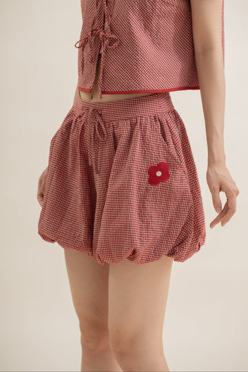 LULU Plaid Puffy Pocket Shorts (Red Plaid)