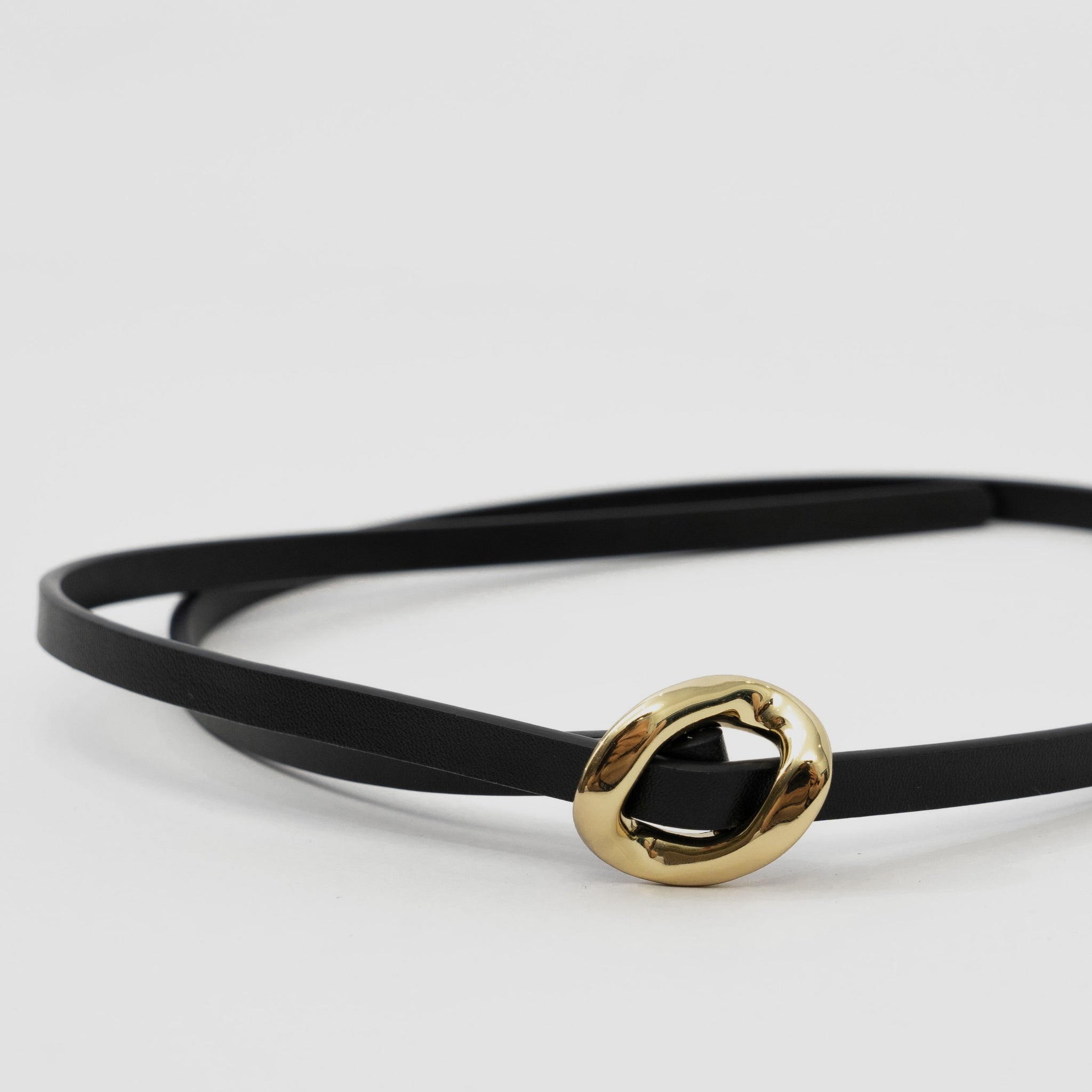 Skinny Knot Belt (Black)