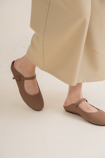 Lila Button Leather Mules (Brown)