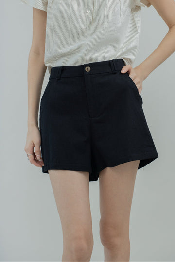 Maris Cotton Pockets Shorts (Black)