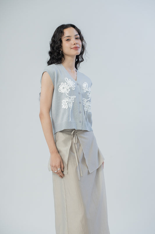 Rope Embroidery Button Knit Vest (Grey)