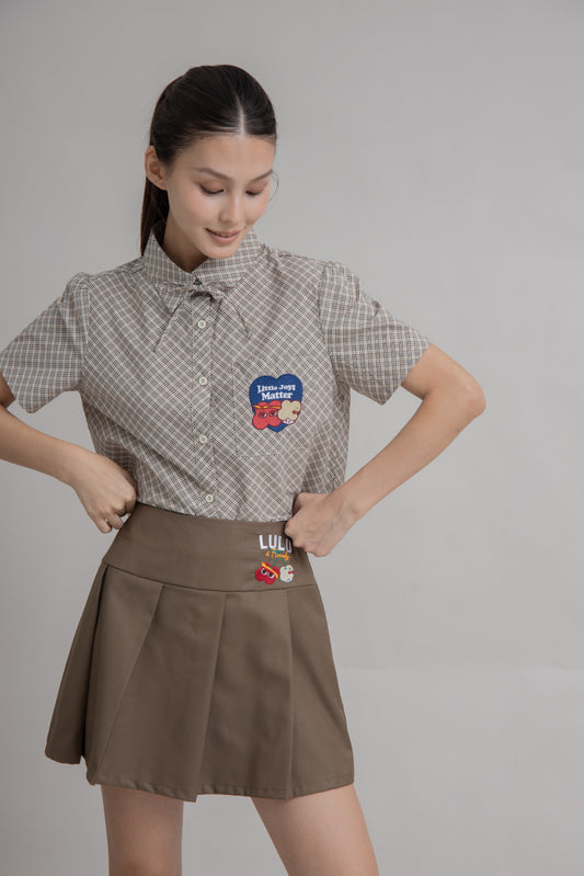 LULU Embroidery Pleated Short Skirt (Khaki Brown)