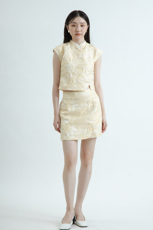 Spring Aura Embroidery Jade Button Cheongsam Top (Pastel Yellow)
