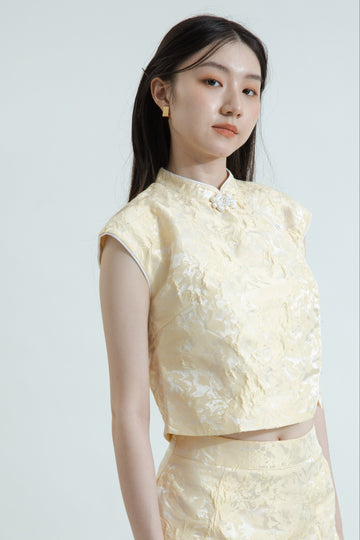 Spring Aura Embroidery Jade Button Cheongsam Top (Pastel Yellow)