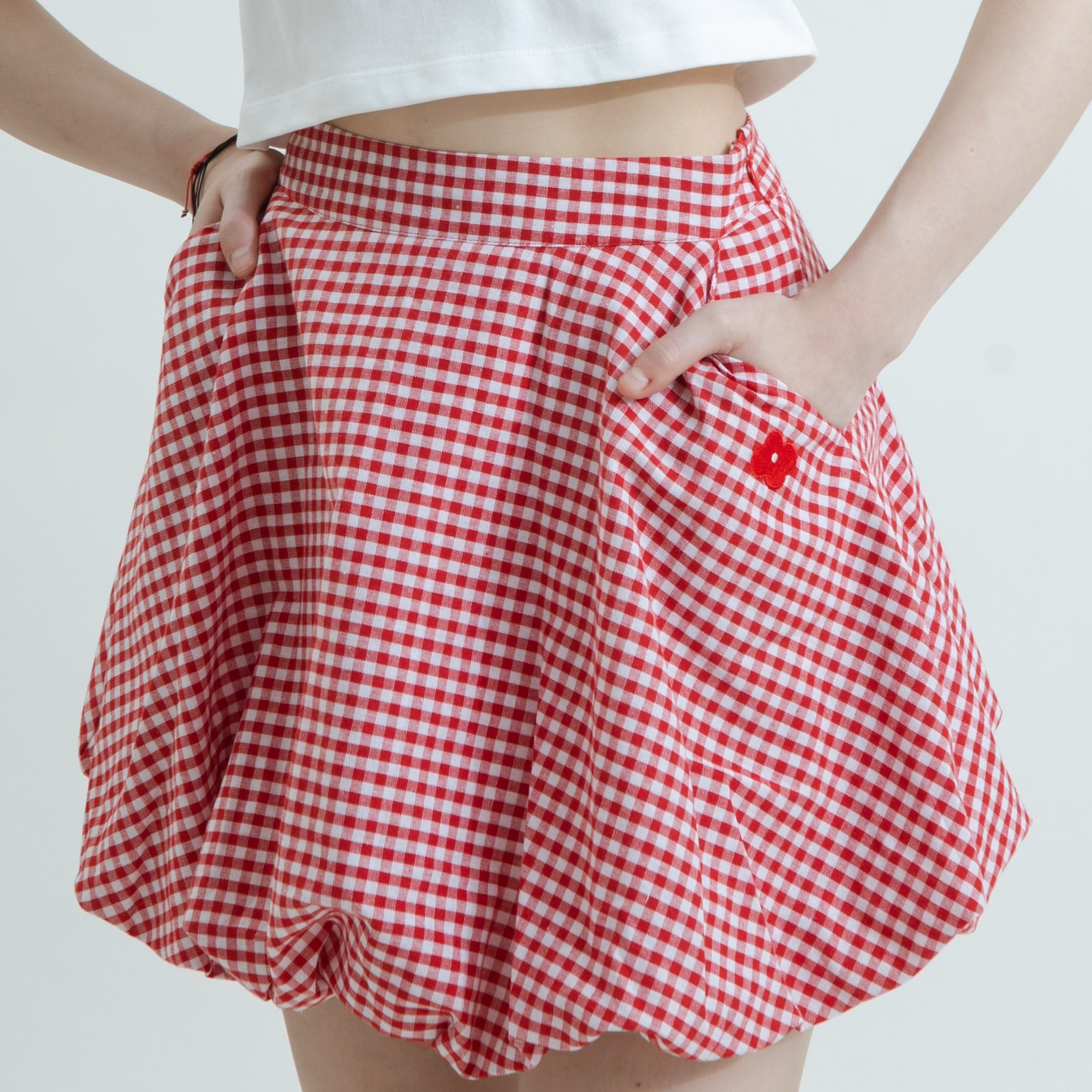 LULU Flower Embroidery Mini Plaid Balloon Skirt (Red Plaid)