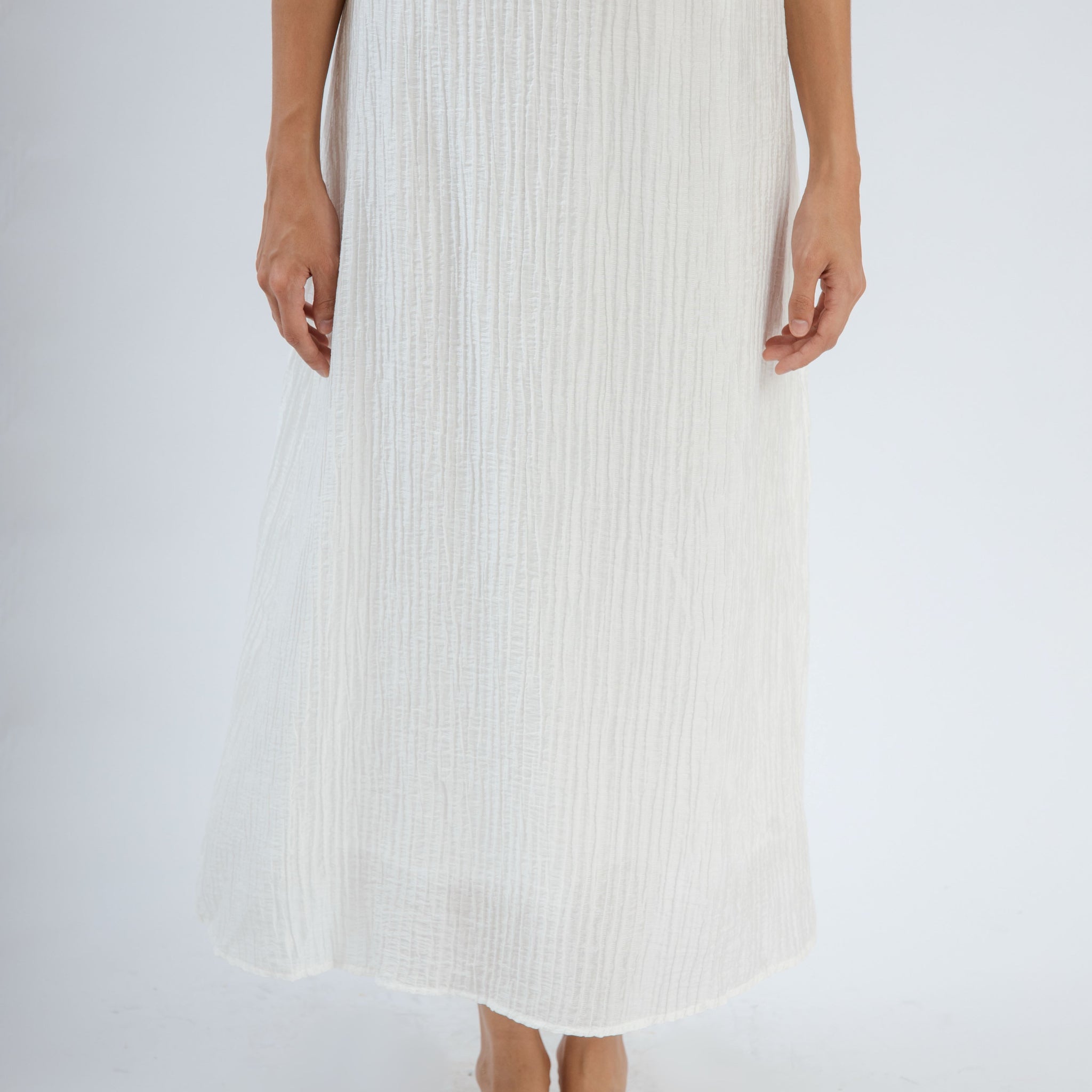 Wrinkle Back Elastic Midi Skirt (White)