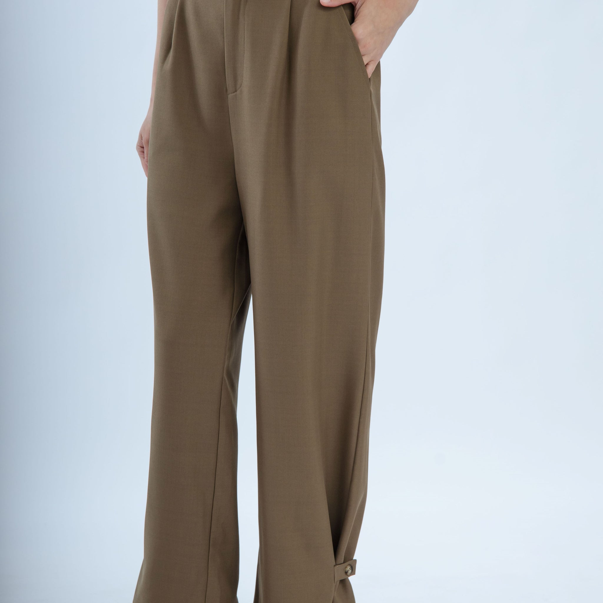 Terrane Straight Pants (Khaki)