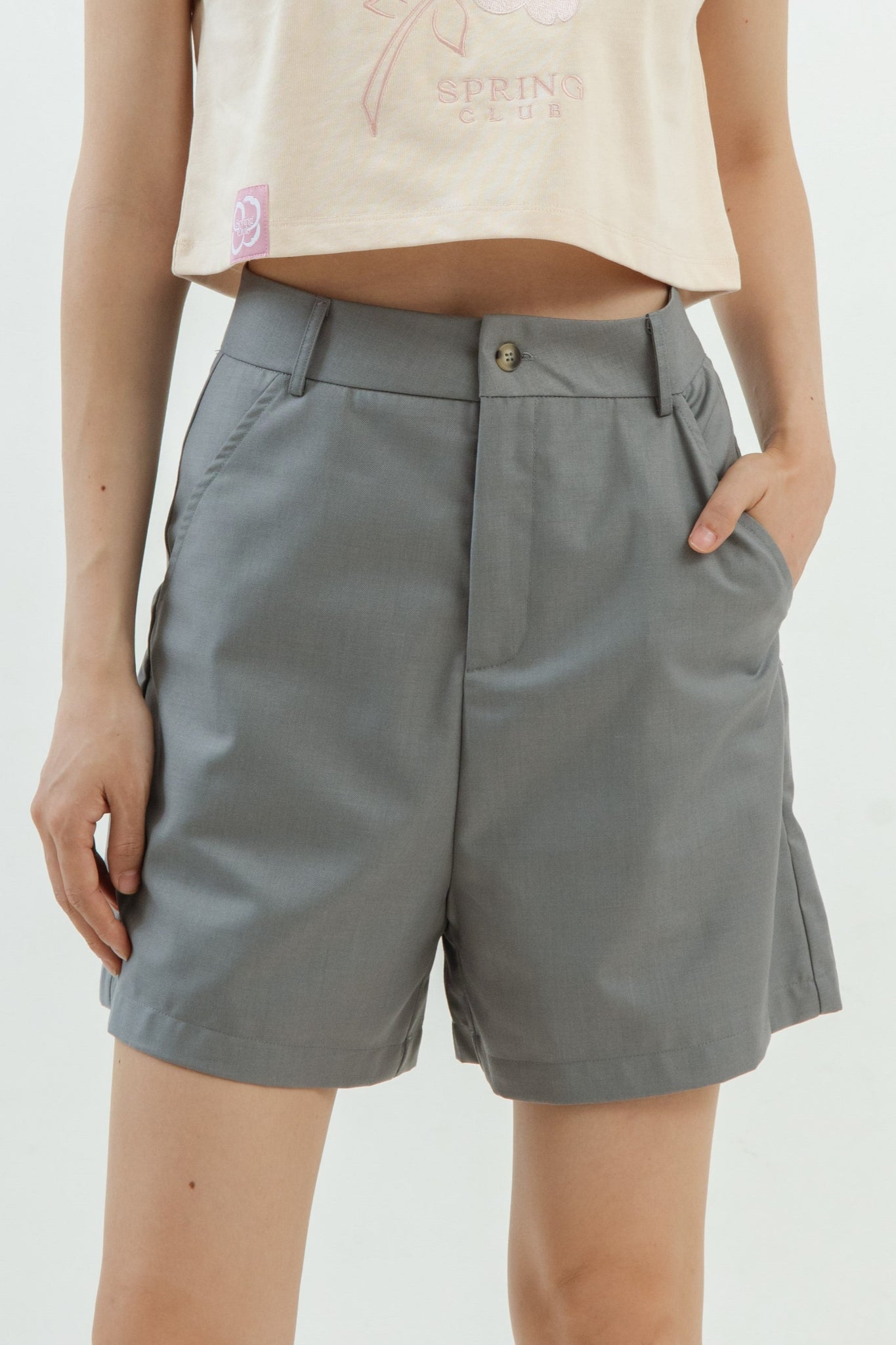 LULU Embroidery Blooming Pocket Tailored Shorts (Grey)