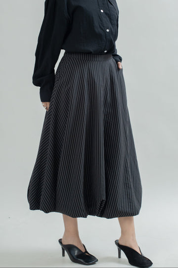 Puffy Pinstripes Long Skirt (Black Stripes)