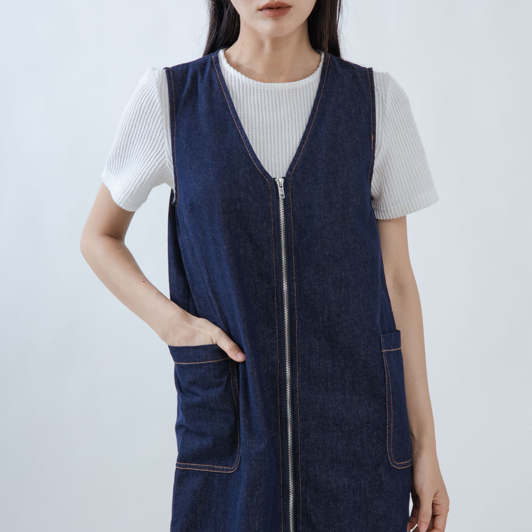 V Neck Zipper Sleeveless Denim Dress (Denim)