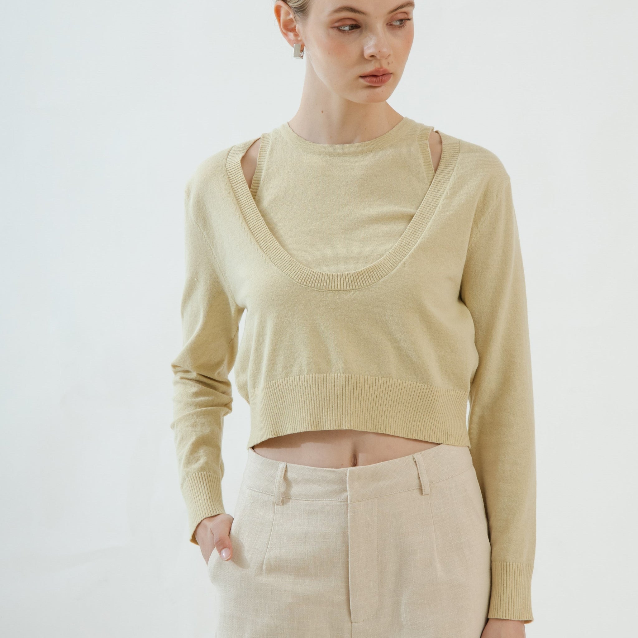 Deep U Long Sleeve Knit Cardigan (Avocado)