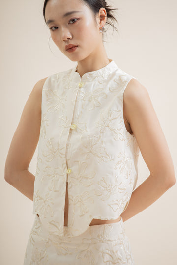 Golden Floral Embroidery Cheongsam Top (Beige)