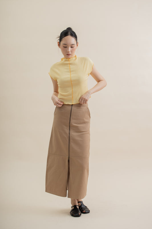 Contour Seam Cap-Sleeve Top (Yellow)