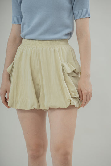 Chunky Pockets Puffy Shorts (Light Khaki)