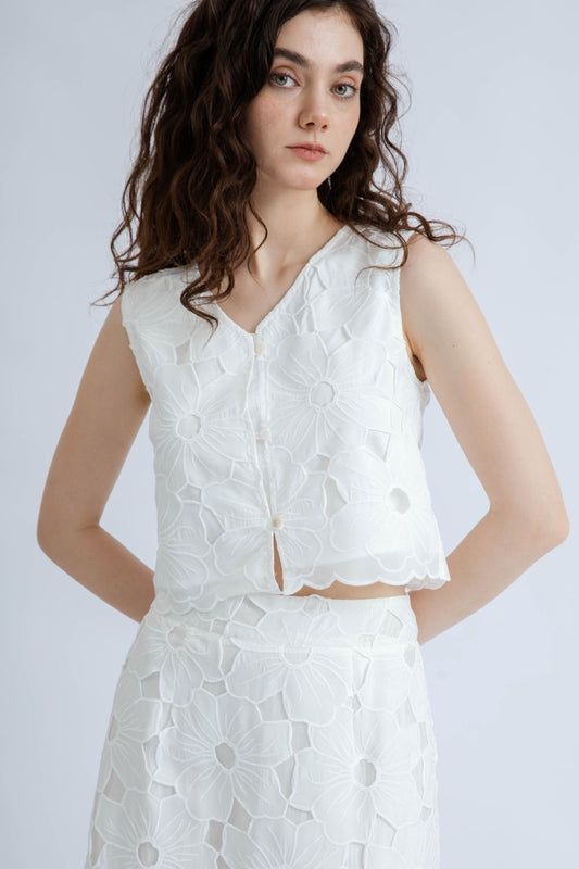 Lacevine Floral Sleeveless Top (Ivory)