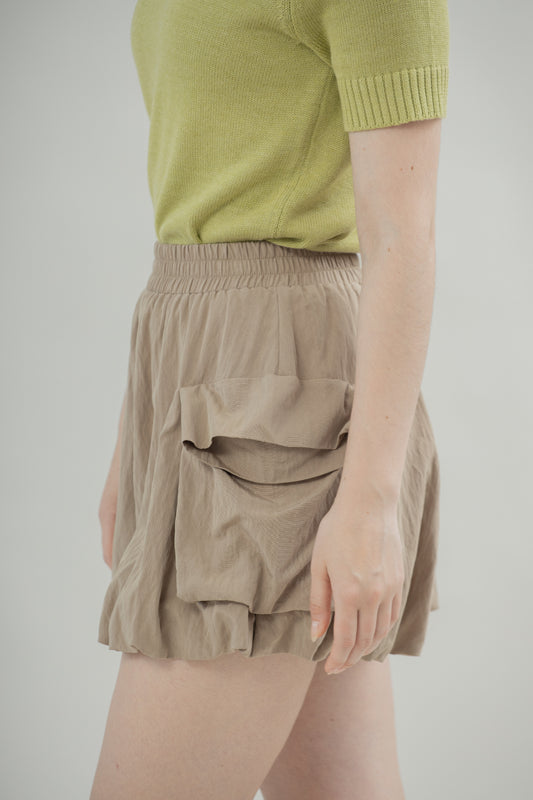 Chunky Pockets Puffy Shorts (Khaki Brown)