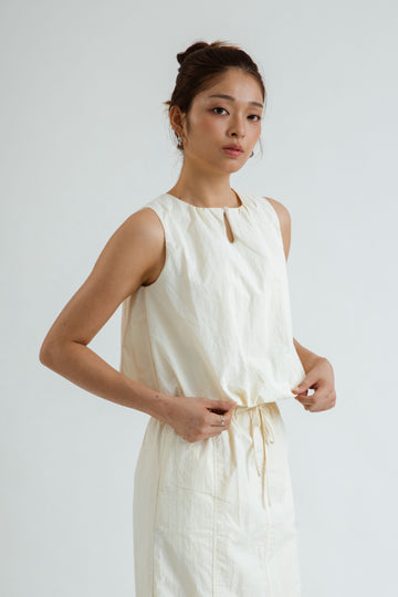 Kate Two Way Puffy Sleeveless Top (Beige)